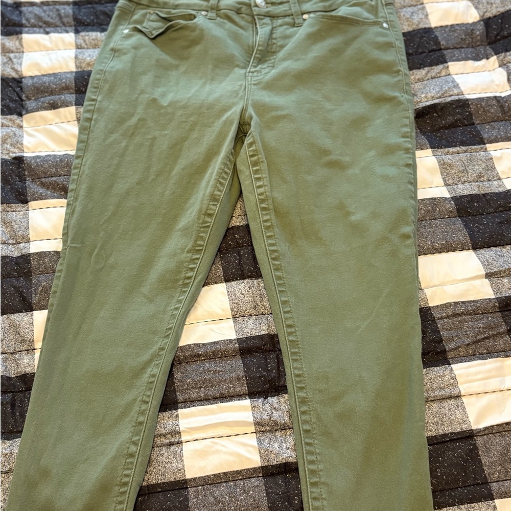 Seven7 Women's Olive Straight Leg Jeans